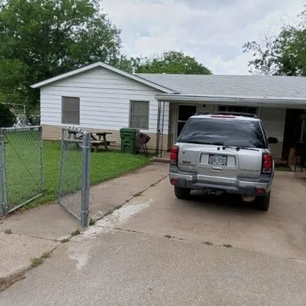 Buy this 3 bed house on 1284 East Southeast 2nd Avenue in Mineral Wells, TX 76067