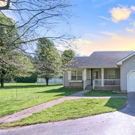 Buy this 3 bed house on North Jackson Highway in Glasgow, KY 42127