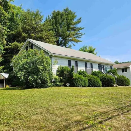 Image 3 - 859 Union St, Littleton, New Hampshire, 03561 - House for sale