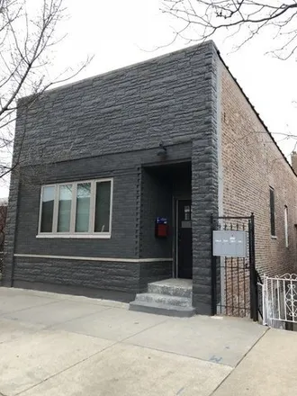 Buy this 7 bed house on 1952 West 22nd Place in Chicago, IL 60608