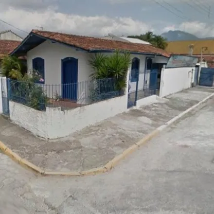 Buy this studio house on Avenida Armando Sales de Oliveira in Vila Amélia, São Sebastião - SP