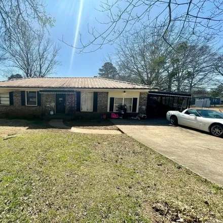 Buy this 4 bed house on 6661 16th Street Southwest in Chambers County, AL 36863