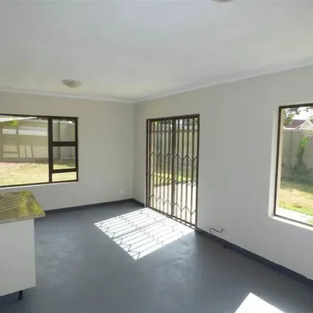 Image 1 - unnamed road, Beacon Bay North, East London, 5210, South Africa - Apartment for rent