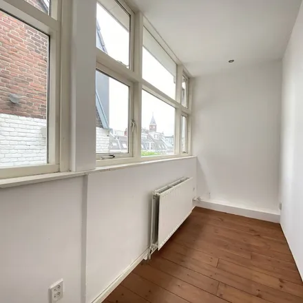 Rent this 3 bed apartment on Griftstraat 74 in 3572 GX Utrecht, Netherlands