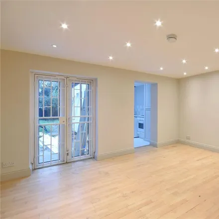 Rent this 1 bed apartment on 8 Pellatt Grove in London, N22 5NN