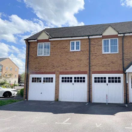 Rent this 2 bed apartment on Reeve Close in Leighton Buzzard, LU7 4RX