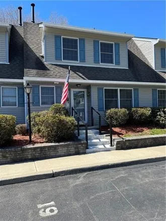 Buy this 2 bed condo on 20 Wintergreen Court in Village of Montgomery, Orange County
