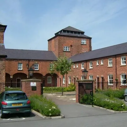 Rent this 1 bed townhouse on Island Green Car Park in Duke Street, Wrexham