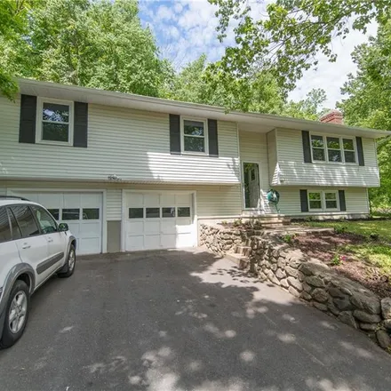 Buy this 3 bed house on 271 Shadduck Road in Middlebury, CT 06762