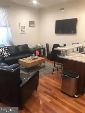 Rent this 3 bed apartment on 855 North 19th Street in Philadelphia, PA 19130