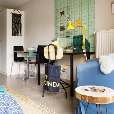 Rent this 1 bed apartment on Diestsestraat 247 in 3000 Leuven, Belgium