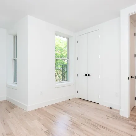 Rent this 3 bed apartment on 1930 Palmetto Street in New York, NY 11385