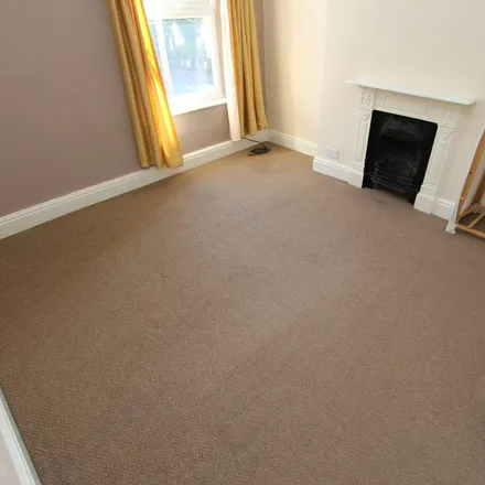 Image 7 - 2 Collin Street, Beeston, NG9 1EW, United Kingdom - Townhouse for rent