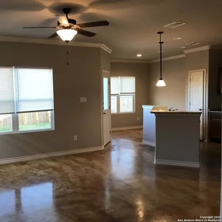 Image 2 - 1755 Tristan Trail, New Braunfels, TX 78130, USA - House for rent