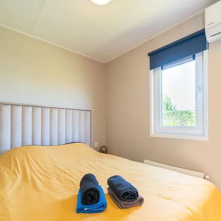Rent this 2 bed house on 5124 RZ Molenschot