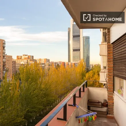 Image 9 - Madrid, Paseo de la Castellana, 230, 28046 Madrid - Room for rent