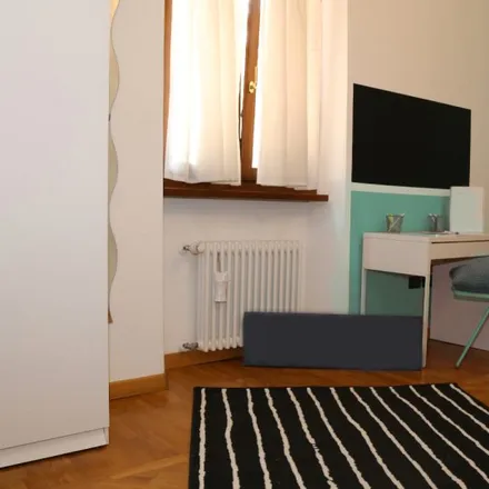 Rent this 6 bed room on Tempora in Via Roma, 38122 Trento TN