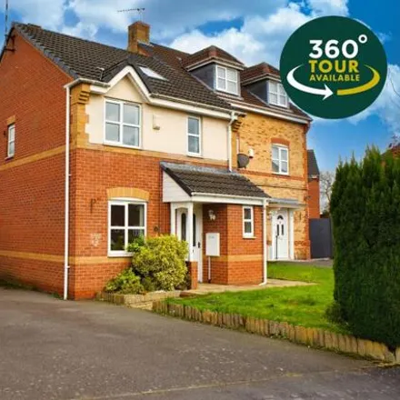 Buy this 4 bed house on The Pastures in Oadby, LE2 4QD