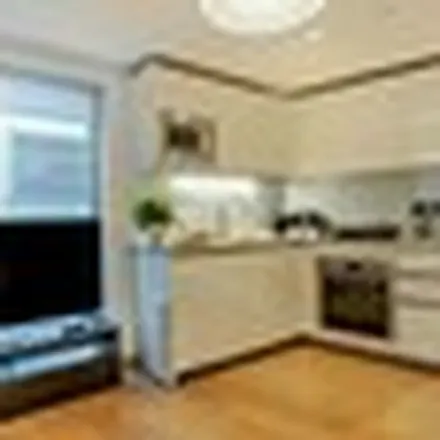 Rent this 3 bed apartment on 4 Merchant Square in London, W2 1AS