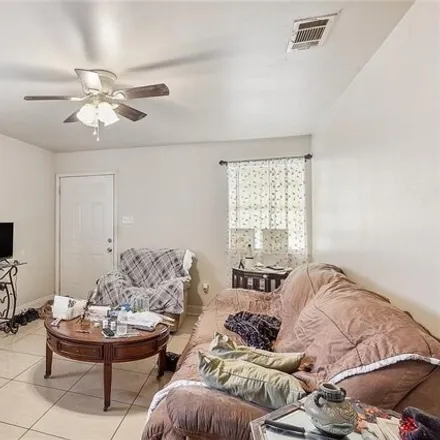 Image 3 - 4617 Bonita Drive, New Orleans, LA 70126, USA - House for sale