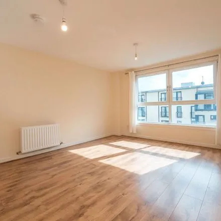 Rent this 2 bed apartment on 38 Waterfront Park in City of Edinburgh, EH5 1EZ