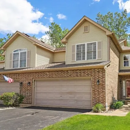 Buy this 3 bed condo on 5829 Fieldstone Trail in McHenry, IL 60050