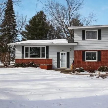 Buy this 4 bed house on 480 Dodge Street in Stanley, WI 54768