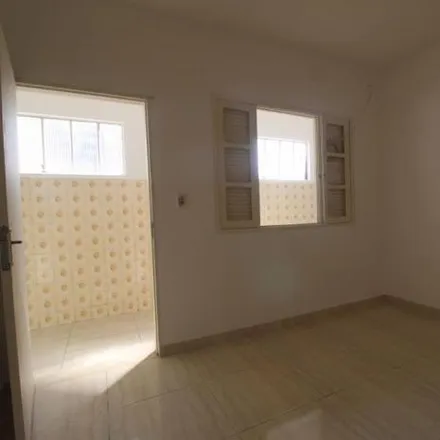 Buy this 2 bed house on Rua Jorge Tibiriça in Parque São Vicente, Mauá - SP