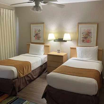 Rent this 3 bed condo on Boca Raton