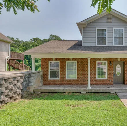 Rent this 3 bed house on 334 Oliver Street in Chattanooga, TN 37405