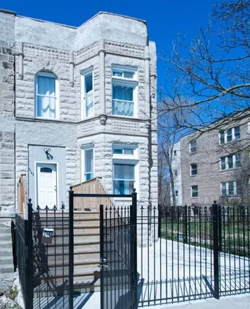 Buy this 11 bed house on 3140 West Ogden Avenue in Chicago, IL 60623