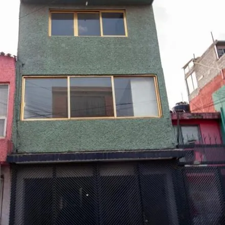 Buy this 3 bed house on Circuito Río del Oro in Iztapalapa, 09010 Mexico City