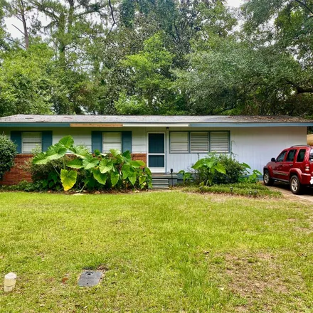 Rent this 1 bed room on 318 Meadowbrook Lane in Tallahassee, FL 32304