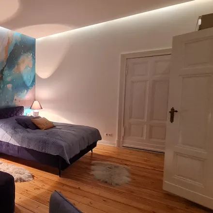 Rent this 3 bed apartment on Grunewaldstraße 17 in 10823 Berlin, Germany