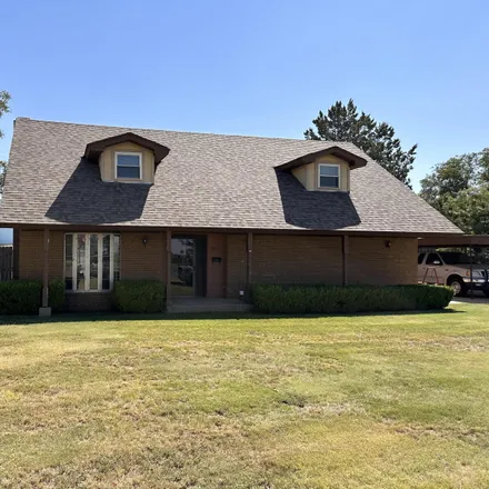 Image 1 - 1115 West Bedford Street, Dimmitt, TX 79027, USA - House for sale