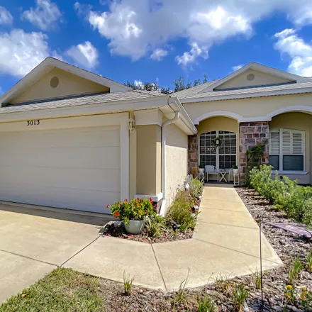 Buy this 3 bed townhouse on 3011 Glin Circle in Ormond Beach, FL 32174