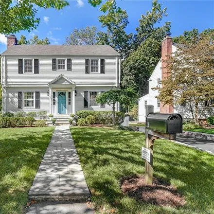 Buy this 3 bed house on 13 Oak Park Avenue in Darien, CT 06820