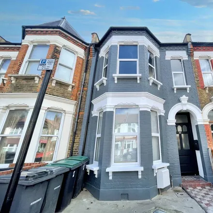 Image 1 - Higham Road, London, N17 6NF, United Kingdom - Townhouse for rent