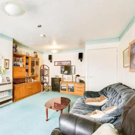 Buy this 2 bed house on Winstanley Close in Swindon, SN5 8RR