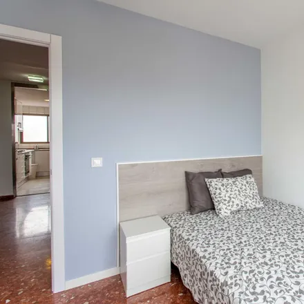 Image 3 - Carrer d'Alboraia, 26, 46010 Valencia, Spain - Room for rent