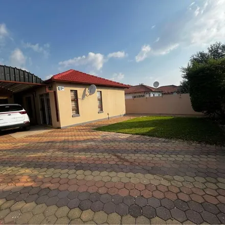 Rent this 3 bed apartment on Mother Theresa Crescent in Johannesburg Ward 127, Roodepoort