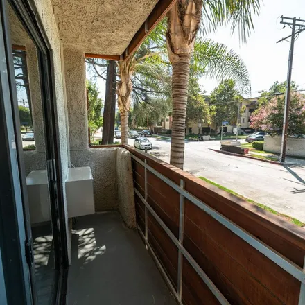 Image 8 - Vineland Avenue, Los Angeles, CA 91602, USA - Apartment for rent