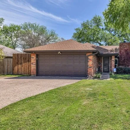 Buy this 3 bed house on 170 Shady Oaks Drive in Burleson, TX 76028
