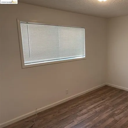 Image 4 - West Jackson Alley, Tracy, CA 95376, USA - Apartment for rent