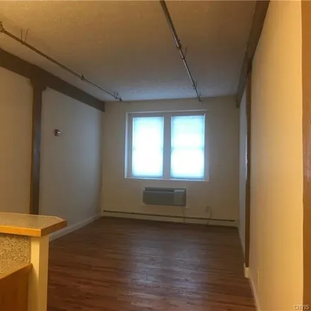 Image 5 - 617 Hiawatha Boulevard East, City of Syracuse, NY 13208, USA - Apartment for rent