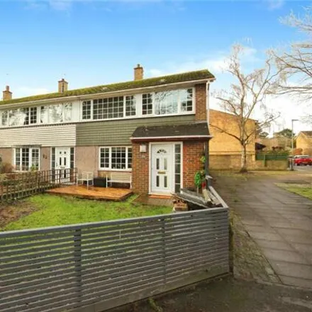 Buy this 3 bed house on Walbury in Easthampstead, RG12 9JB