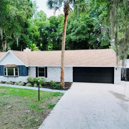 Buy this 3 bed house on 2899 Southeast 49th Avenue in Marion County, FL 34480