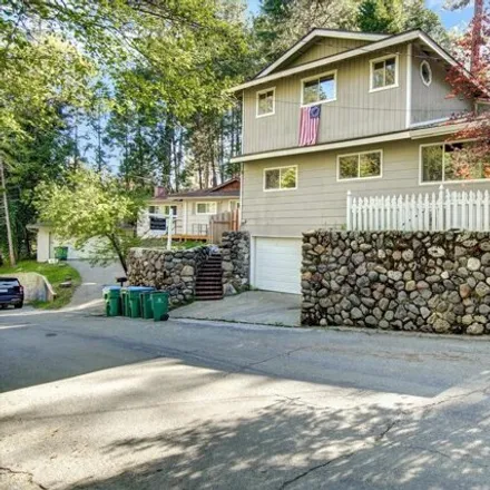 Buy this 4 bed house on 935 Darlington Avenue in Placerville, CA 95667