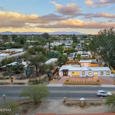 Image 1 - 2020 East Elm Street, Tucson, AZ 85724, USA - House for sale