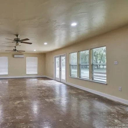 Image 8 - 108 Village Circle, Hill Country Village, Bexar County, TX 78232, USA - House for rent